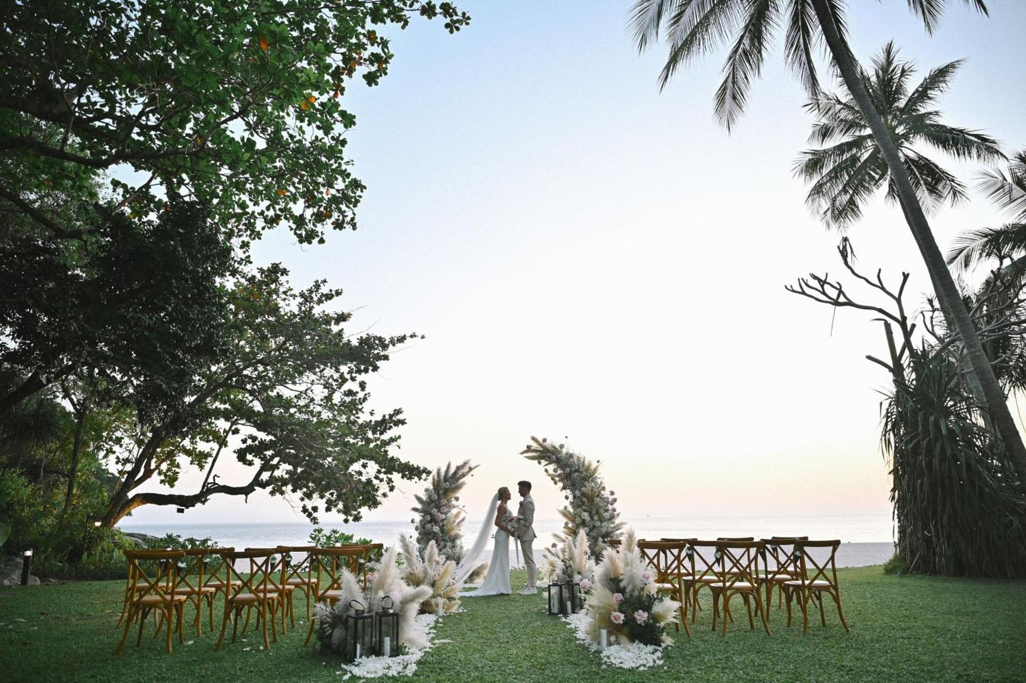 Le Meridien Phuket Beach Resort - Karon Zewnętrze zdjęcie